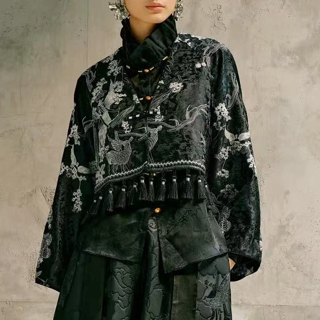 朱总原创设计新中式国风刺绣外套女2025春夏款轻奢气质长袖3C140
