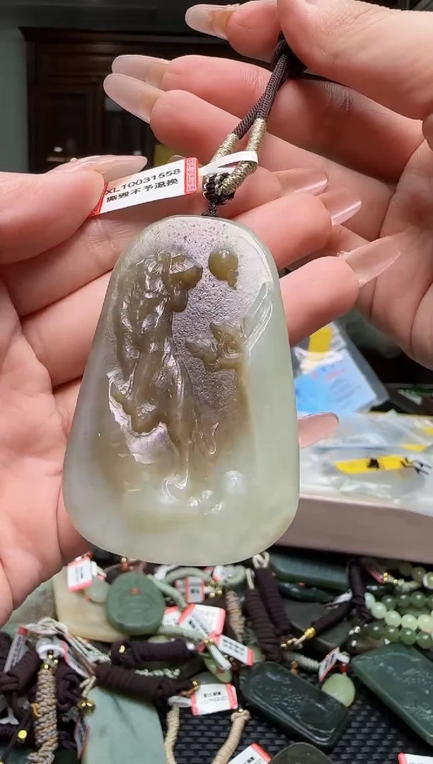 颈饰未镶嵌和田玉多样性发一