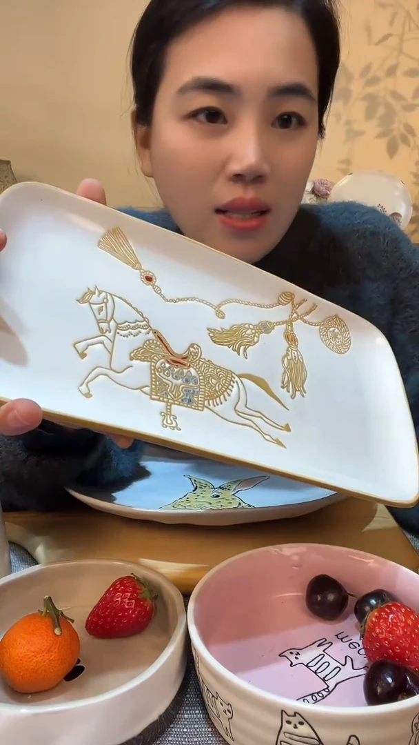 【闪购商品】瓷片11英寸长盘 微瑕介意勿拍