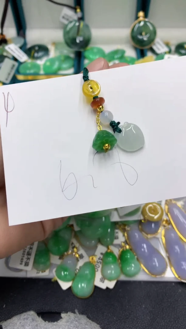 【闪购商品】翡翠颈饰未镶嵌翡翠