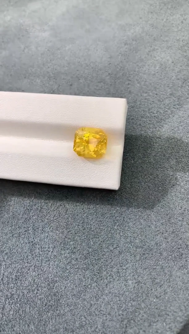 裸石彩色蓝宝石8.1CT