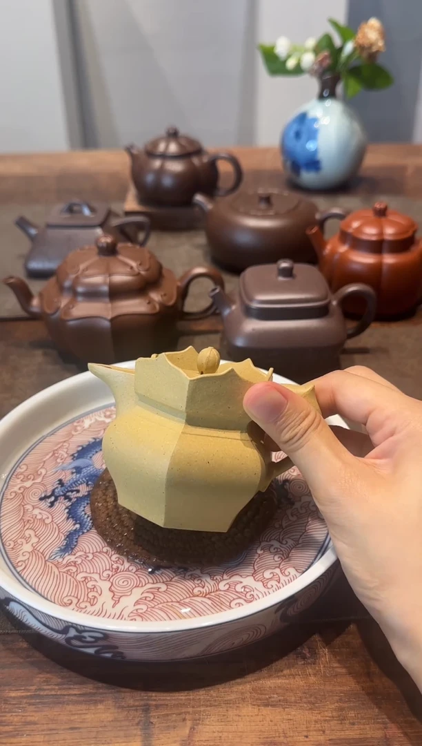 茶壶紫砂小**?本绿小僧帽