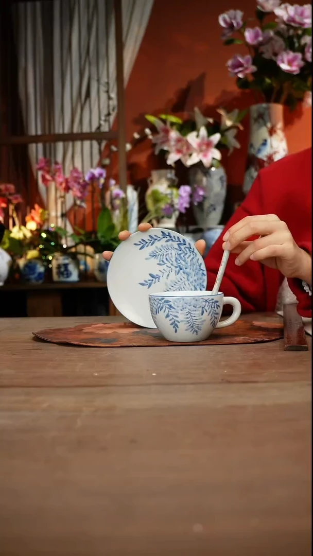 现代高温釉下彩手绘陶瓷餐具