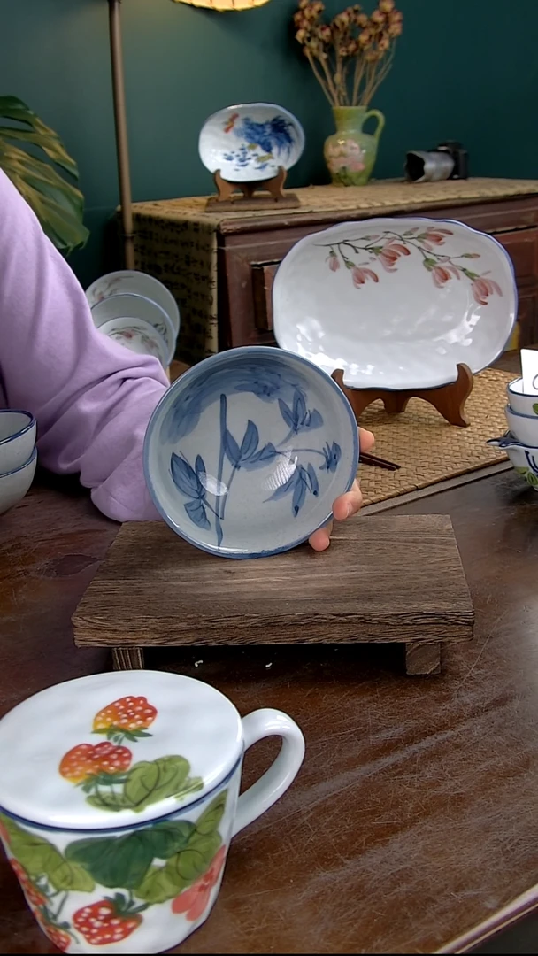 瓷片5.5英寸鸡心碗-青花牡丹