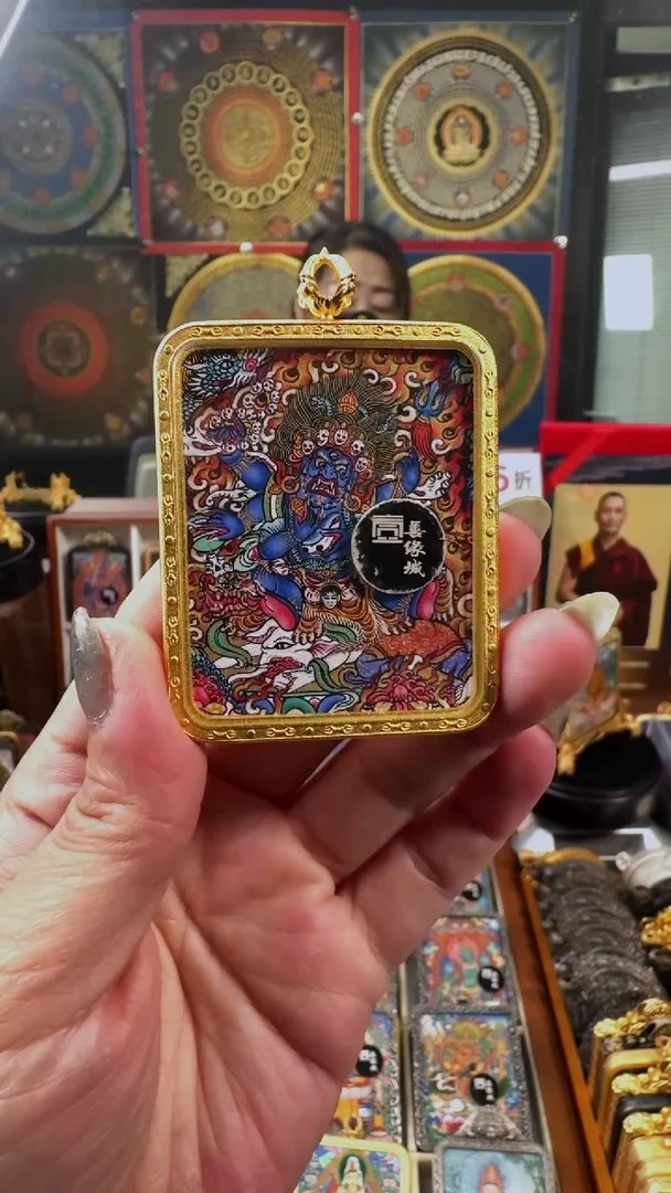 吊坠壹善缘城手绘唐卡黑六臂带银壳