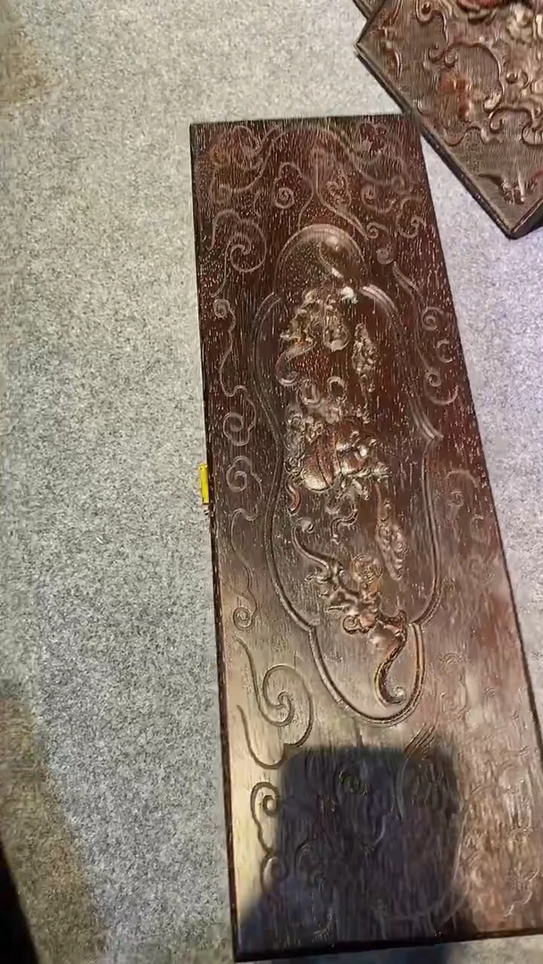 木行*里紫檀木雕一物一拍