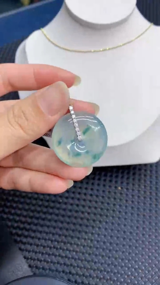 【闪购商品】翡翠颈饰18K金镶嵌            8