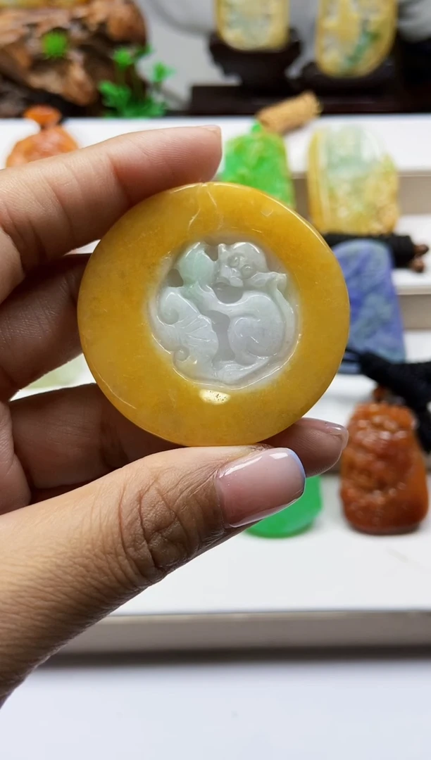 颈饰未镶嵌翡翠翡翠A货