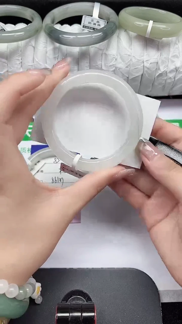 未镶嵌手镯石英质玉83-54/55