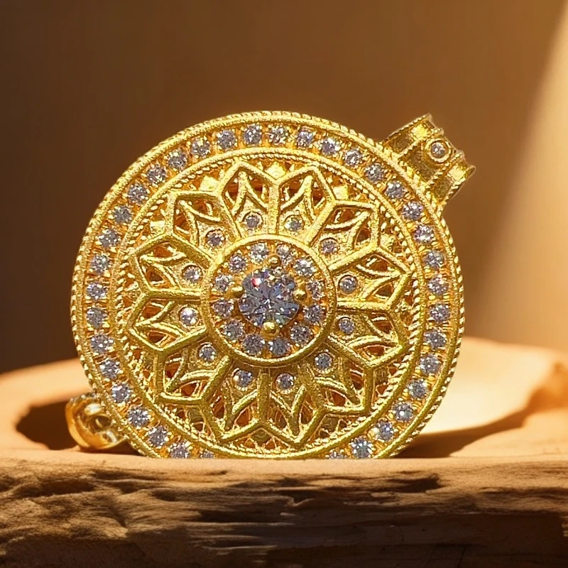 赛菲尔万足®足金999罗盘玫瑰花窗镶钻镂空点钻高奢黄金吊坠双十一