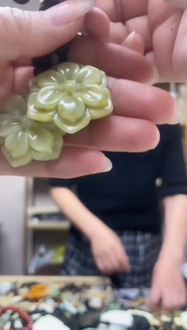 未镶嵌岫玉吊坠·