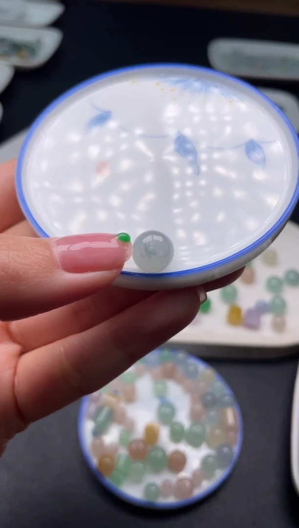 【闪购商品】翡翠颈饰未镶嵌啊A136