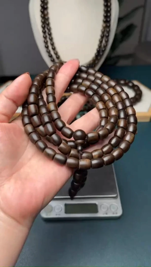 沉香沉香碎屑8mm越南芽庄白奇楠沉水