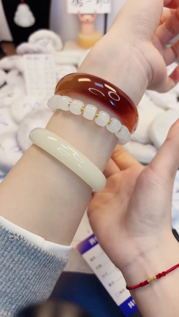 【闪购商品】石英质玉手镯未镶嵌151-玛瑙-圈口60