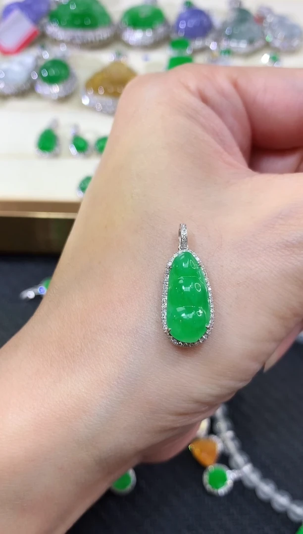 吊坠(不含链)18K金镶嵌翡翠40|3980