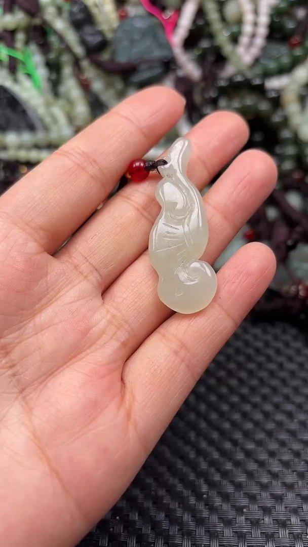 【闪购商品】和田玉颈饰未镶嵌.