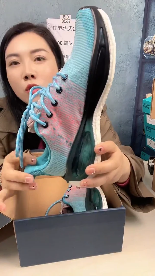 39码网面运动鞋  微瑕 捡漏