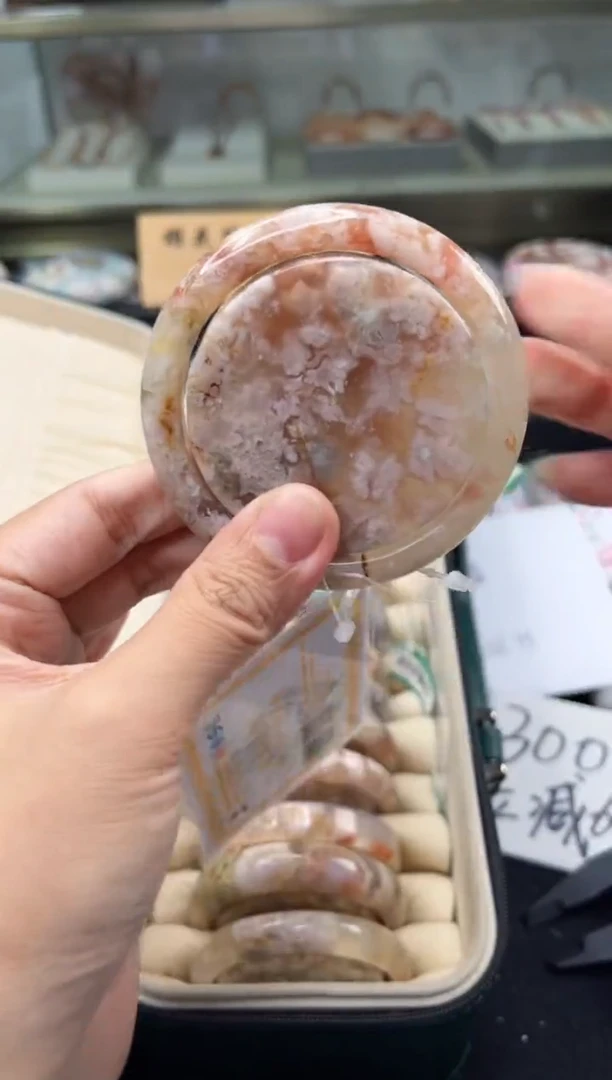 未镶嵌手镯石英质玉58圈口（赠品镯心）690023