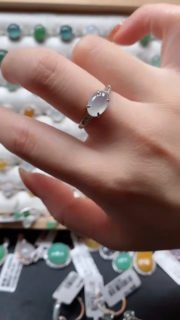 【闪购商品】翡翠戒指银S925镶嵌一物一证一礼盒