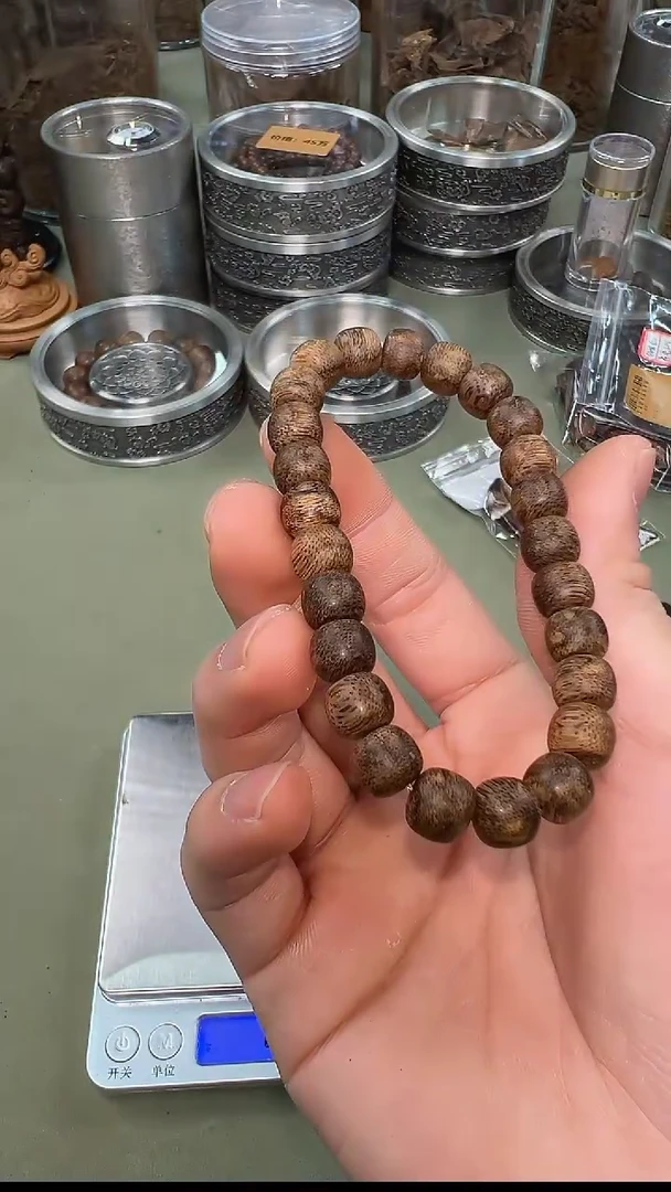 【闪购商品】沉香柬埔寨菩萨棋中东回流老型珠单圈