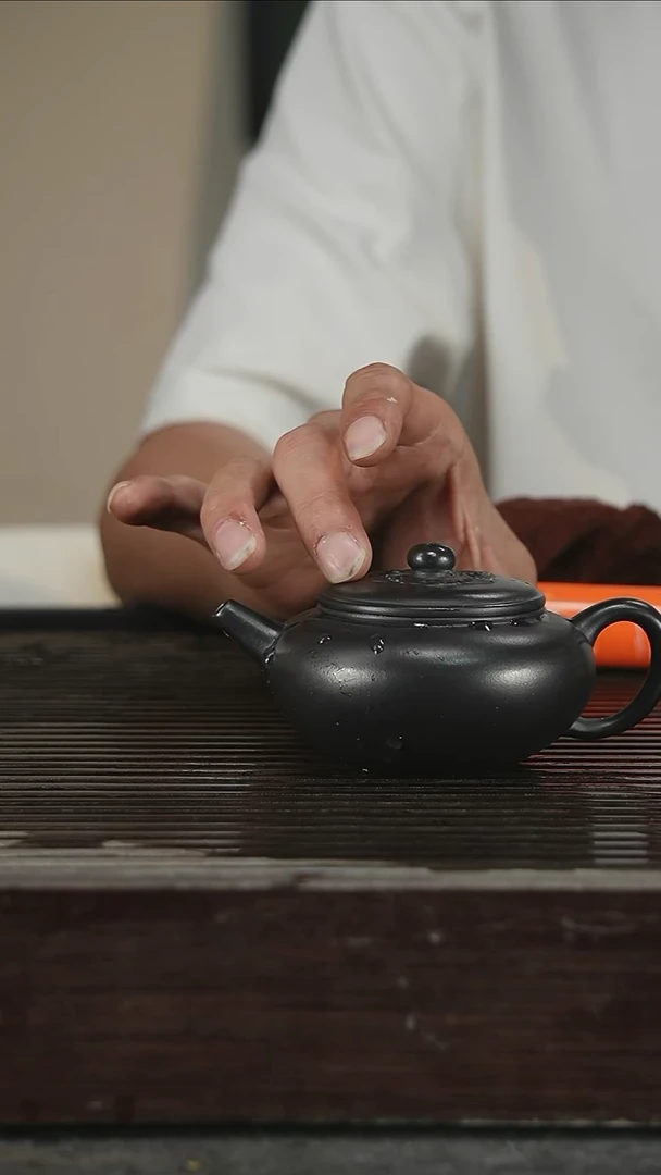 茶壶紫砂正高，带证180CC163号