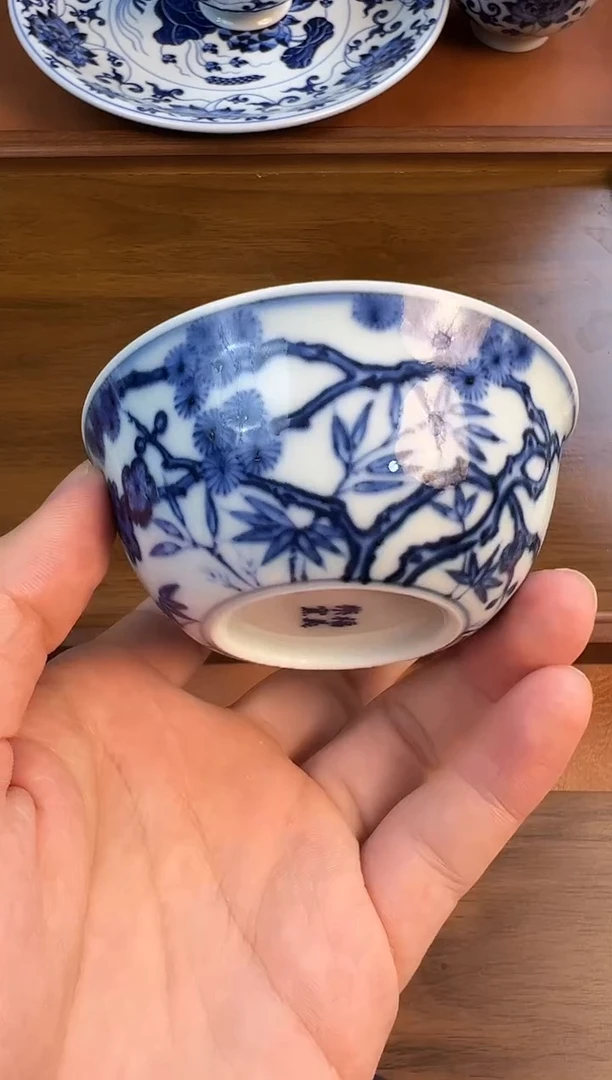 问青坊纯手工手绘青花松竹梅柴窑卧足杯