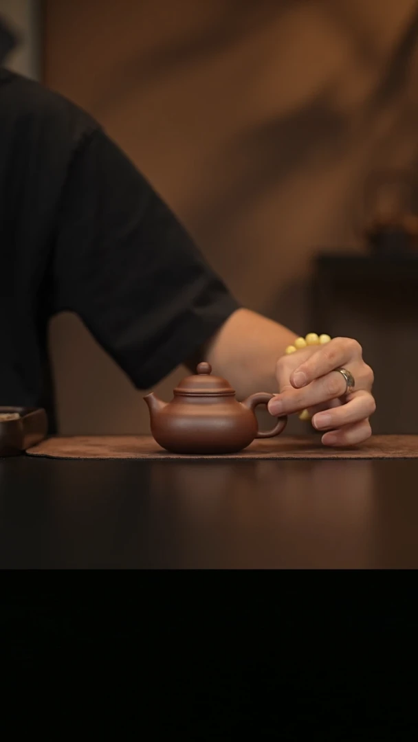 允禾斋  紫砂壶  容天 底槽清