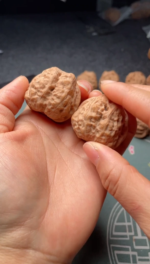 把件文玩核桃w214  蛤蟆头  39尺