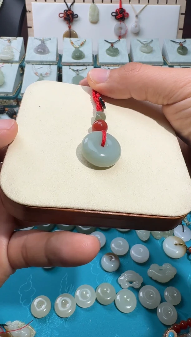 【闪购商品】和田玉颈饰未镶嵌钥匙扣