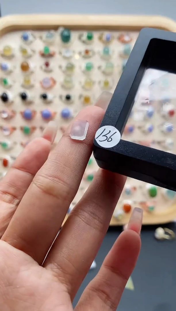 【闪购商品】翡翠裸石缅甸天然A货翡翠裸石+