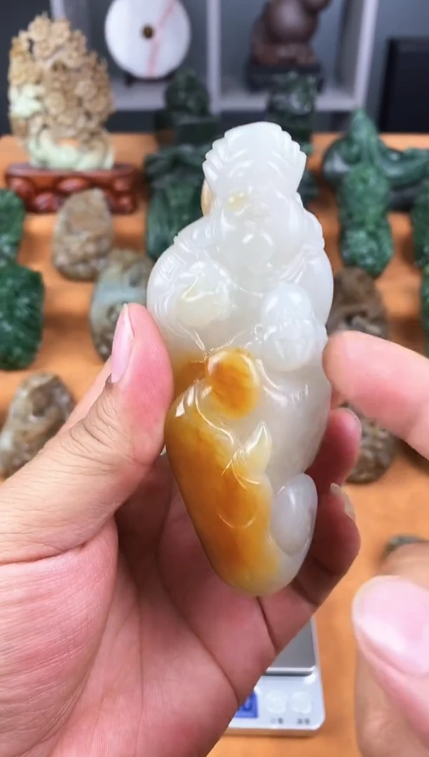 颈饰未镶嵌和田玉1