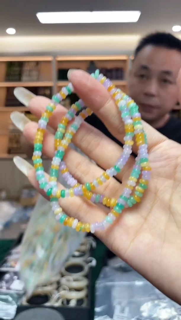 未镶嵌手串翡翠多样性发一件