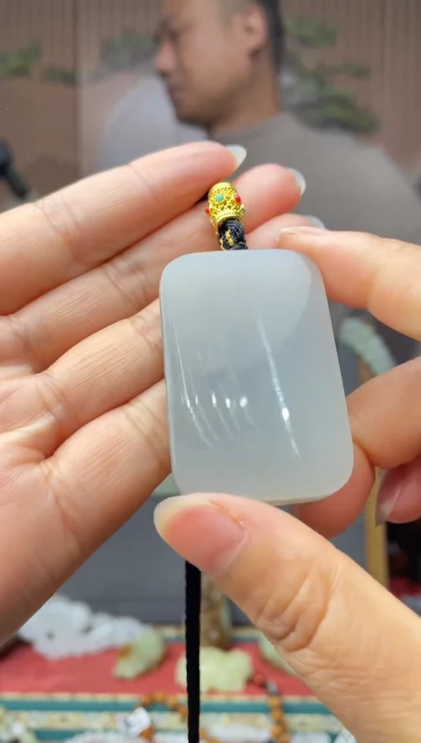 颈饰未镶嵌和田玉拍一发一