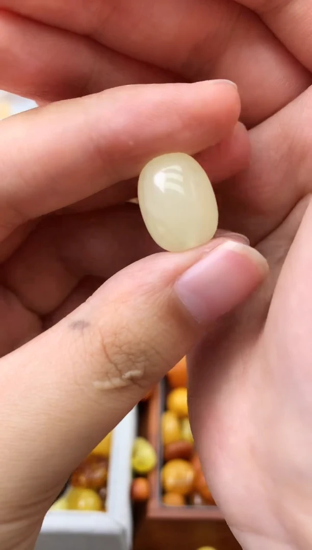 未镶嵌琥珀珠宝奇石212