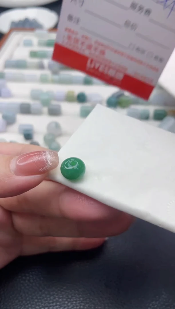 【闪购商品】定制翡翠未镶嵌珠子