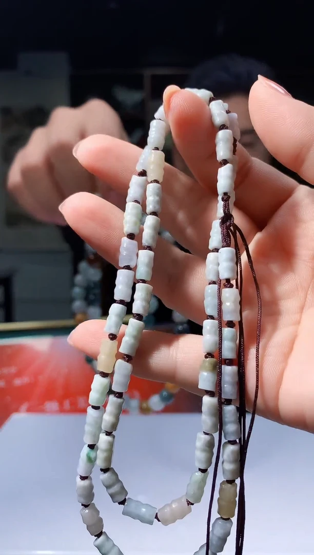 翡翠未镶嵌颈饰翡翠A货