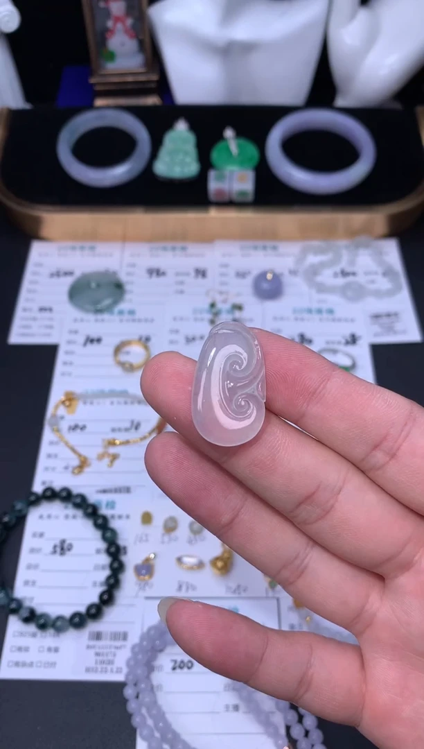 未镶嵌定制翡翠48小时鉴赏期 退货不扣服务费