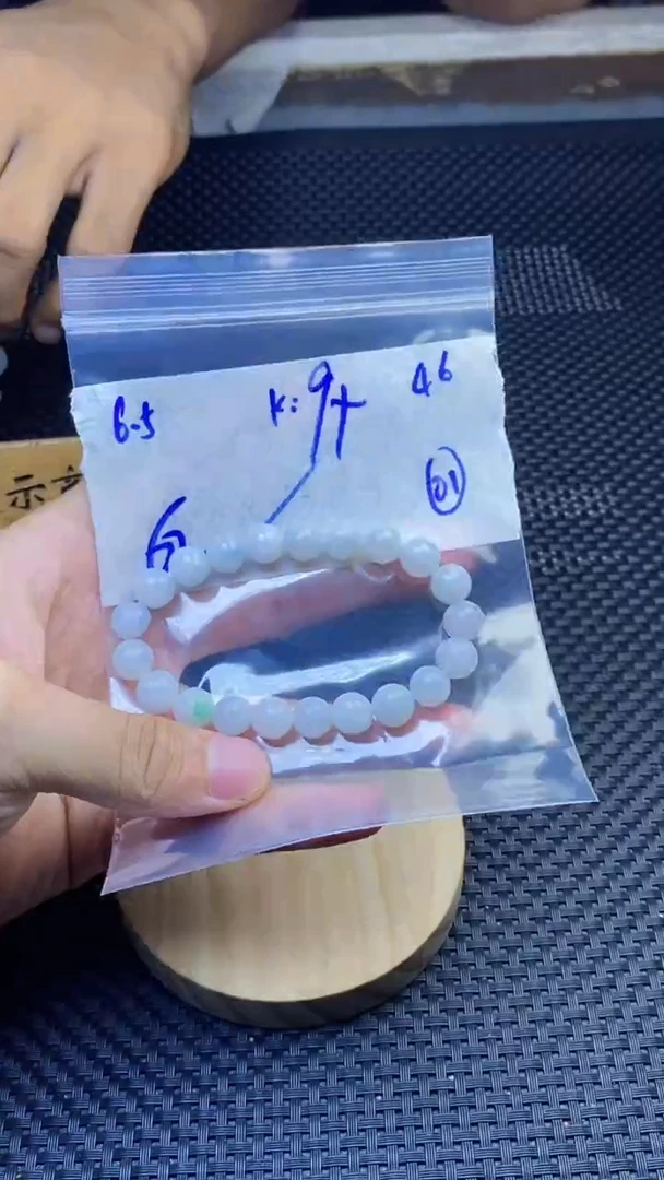 定制翡翠未镶嵌天然缅甸A货翡翠，多样性发货只发其一