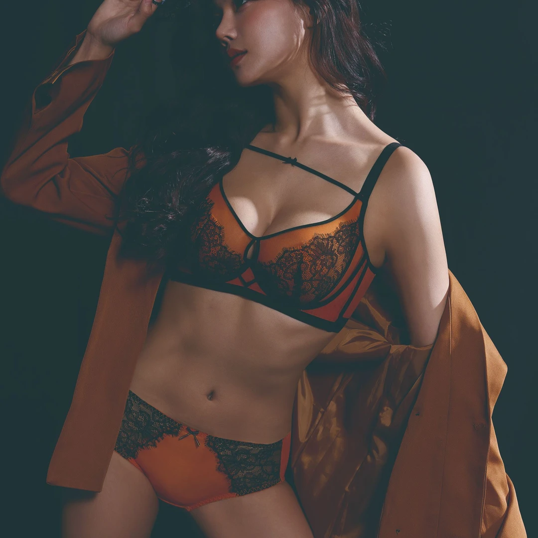 超薄水晶杯防下垂收副乳大胸显小显瘦美背调整型HX大胸怀显小胸衣