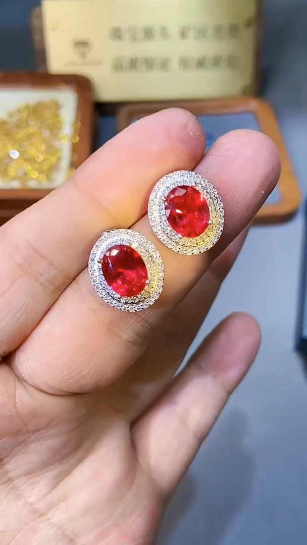 【闪购商品】红宝石耳饰银S925镶嵌1564