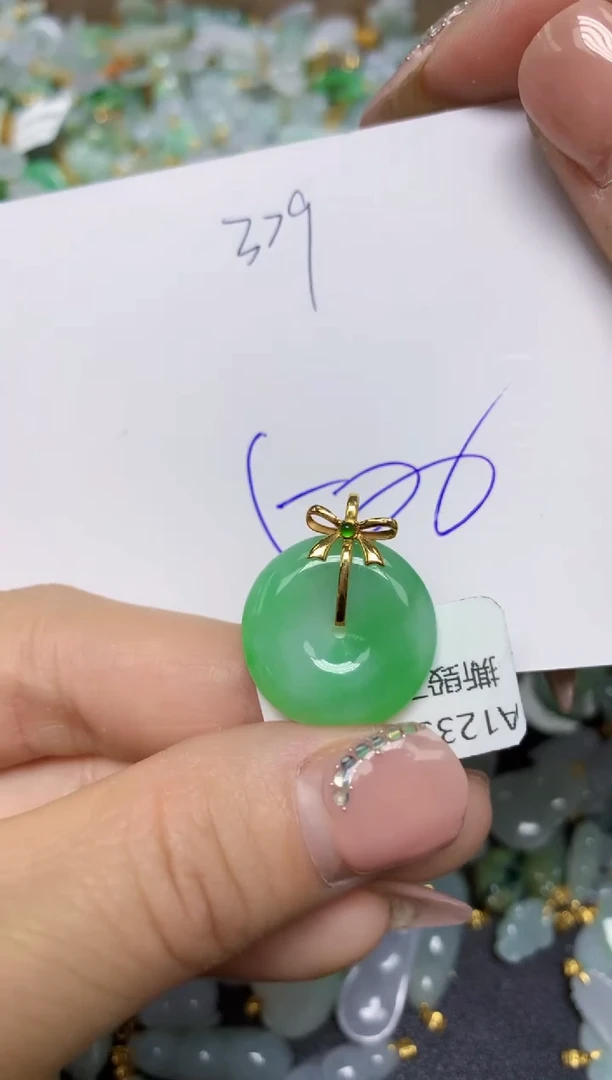 【闪购商品】翡翠挂件18K金镶嵌 天然翡翠A货