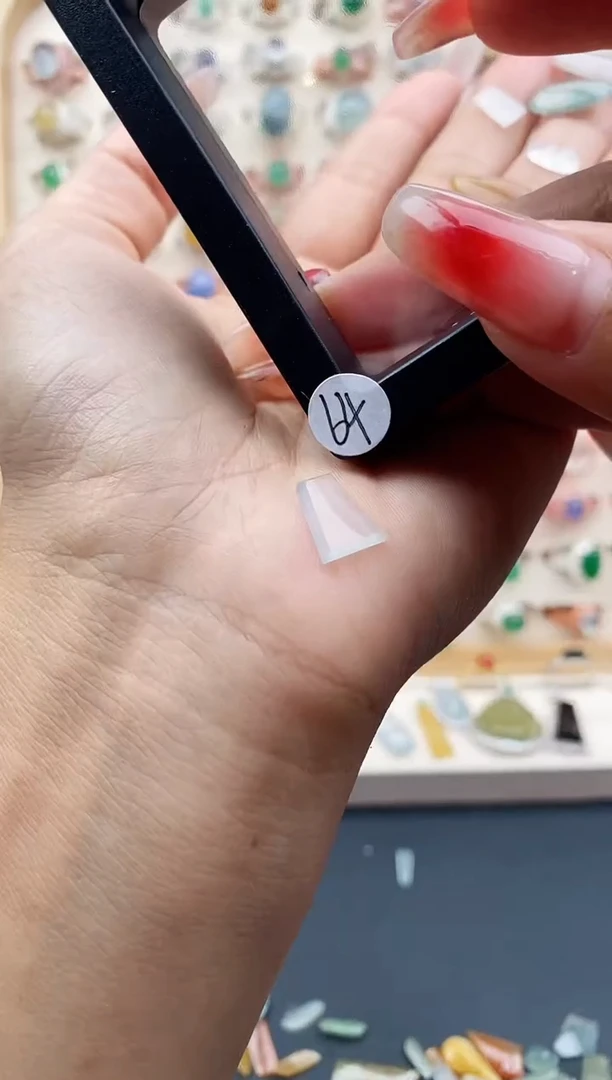 【闪购商品】翡翠裸石缅甸天然A货翡翠