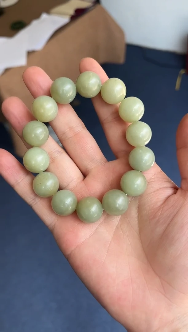 手串未镶嵌和田玉QA16