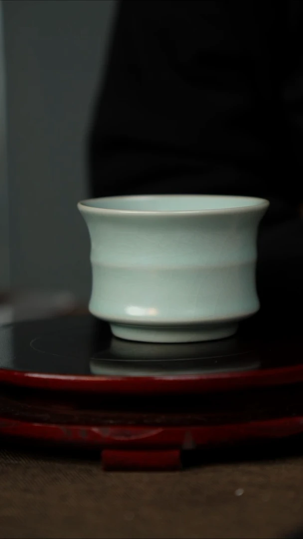 微微瑕 粉青 大西施壶 带底款