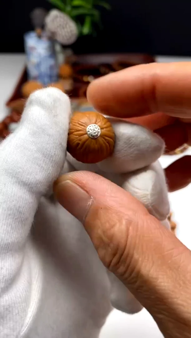 猴头核桃吊坠三通