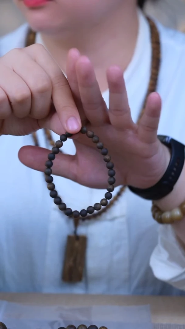 沉香手串6mm沉水海南鹦哥绿奇楠单圈手串