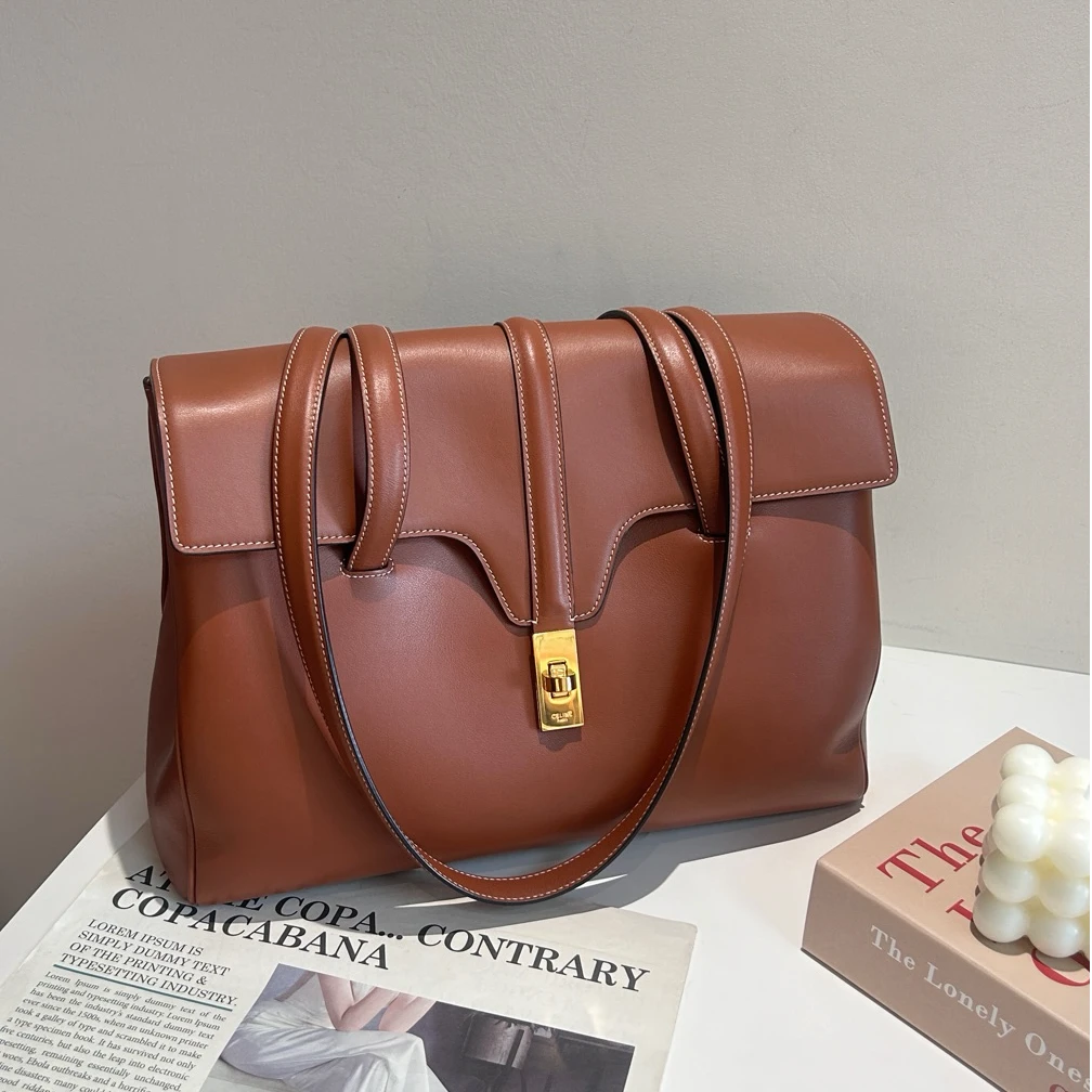 99新 Celine/思琳 soft16 中号 牛皮革 手提包单肩包 焦糖棕