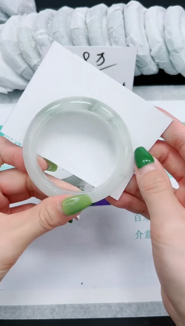 石英质玉手镯未镶嵌729-56.5