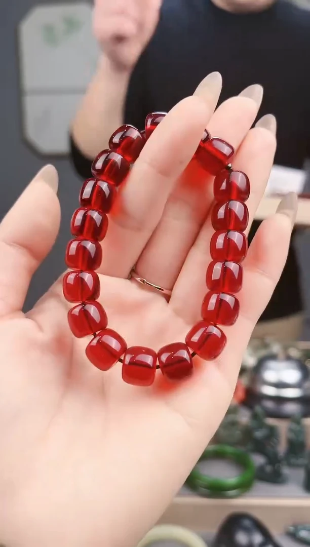 【闪购商品】血珀颈饰未镶嵌AA多样性发货 拍一发一