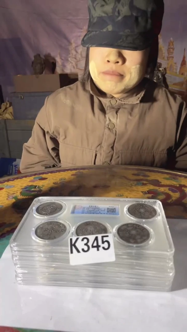 金属收藏阁精美家具饰品工艺摆件k345